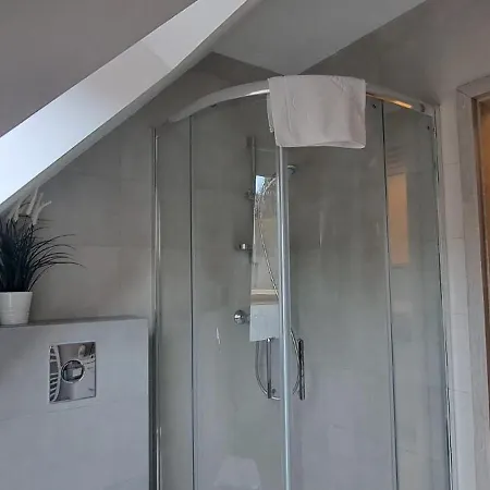 شقة Triventi كارباش